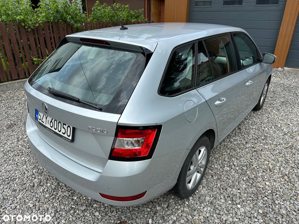 Skoda Fabia 1.0 TSI Ambition - 4