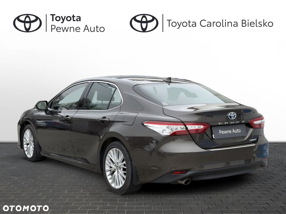 Toyota Camry 2.5 Hybrid Executive CVT - 3