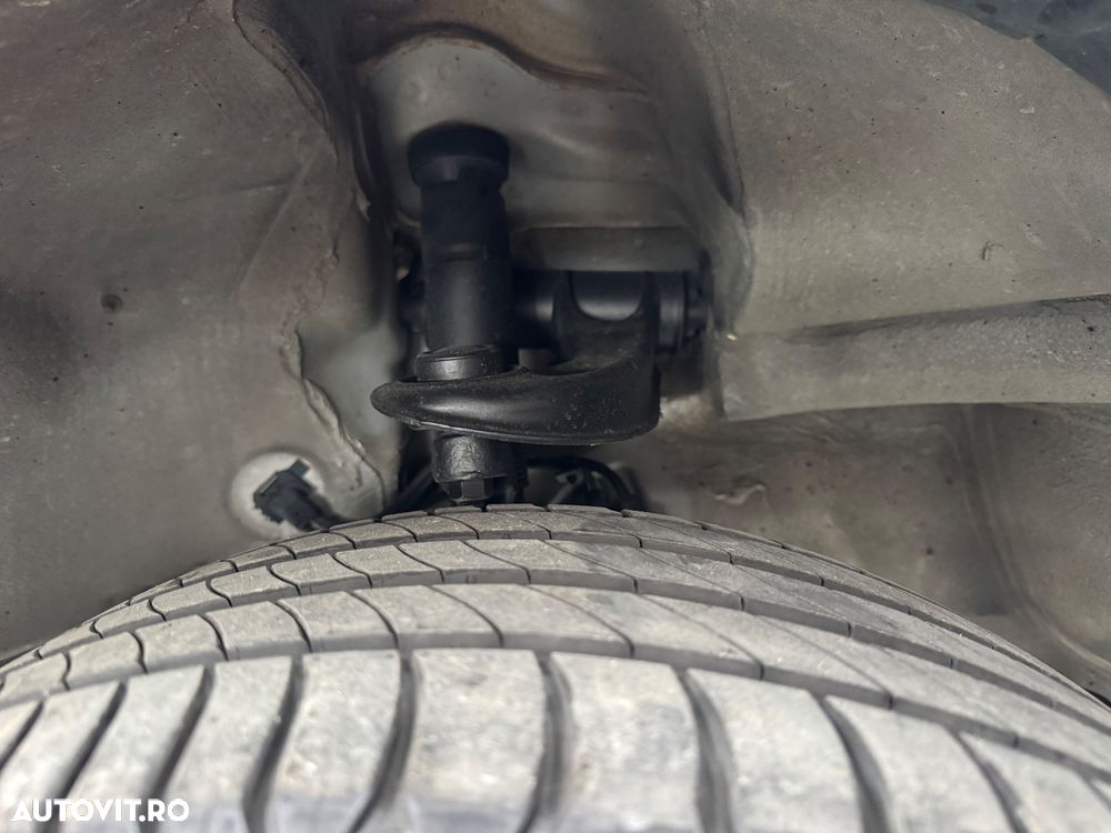 Mercedes-Benz E - 19