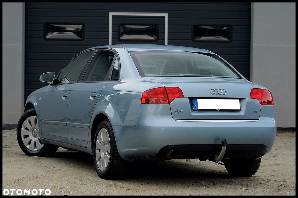 Audi A4 Limousine - 17