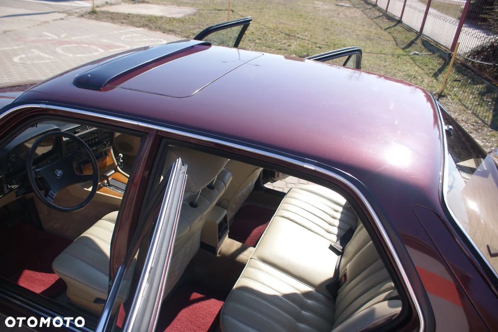BMW Seria 7 - 35