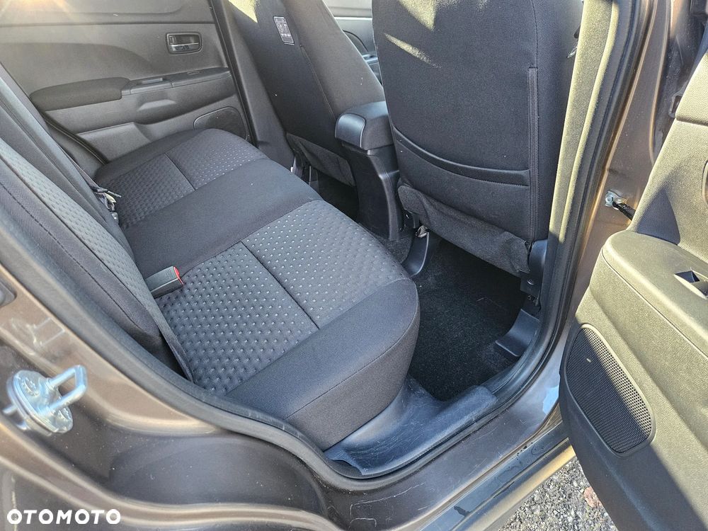 Mitsubishi ASX 1.8 DI-D 2WD Edition - 17