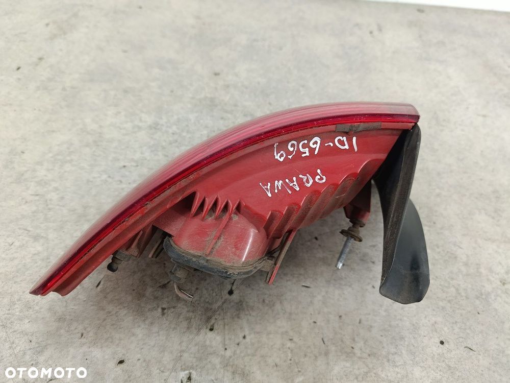 LAMPA TYLNA PRAWA AUDI A6 C6 4F9945096 89037746  VALEO - 5