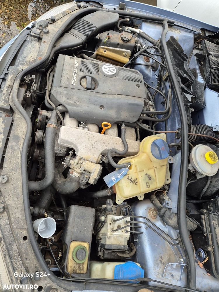 Dezmembram Volkswagen Passat 1.8 20V Benzina - 5