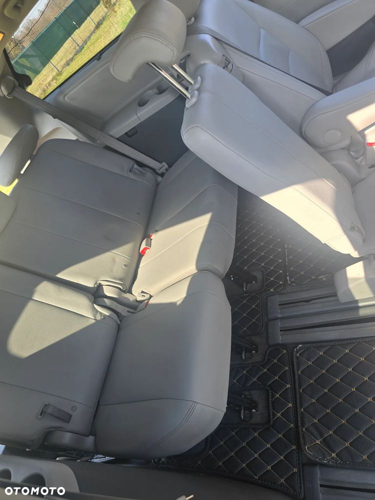 Toyota Sienna 3.5 V6 - 12