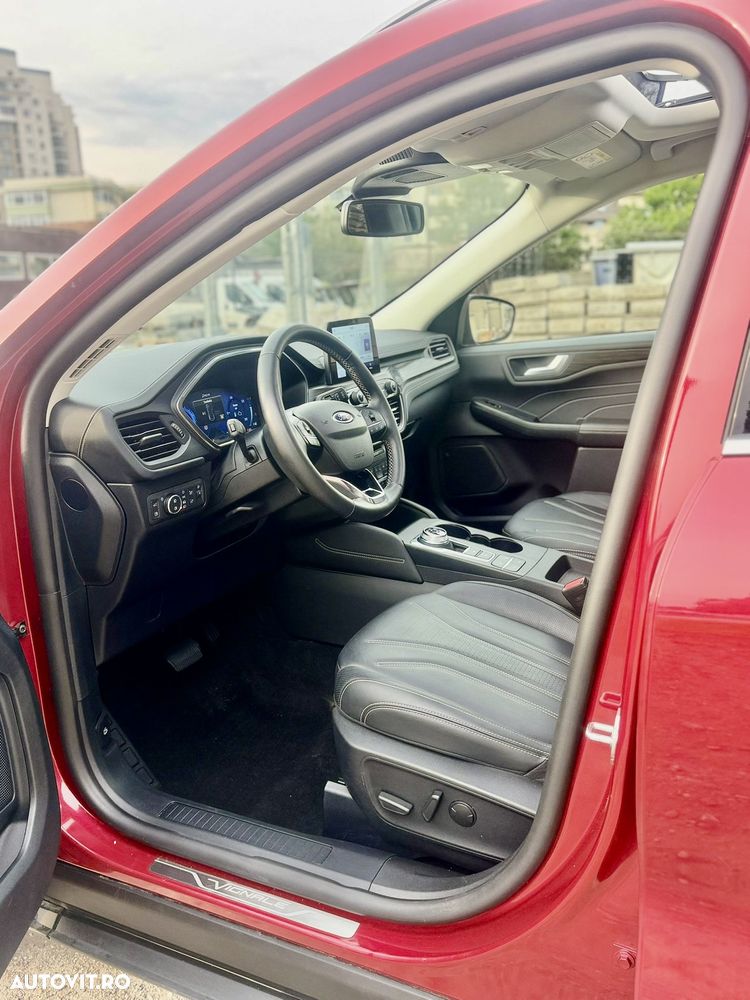 Ford Kuga - 10
