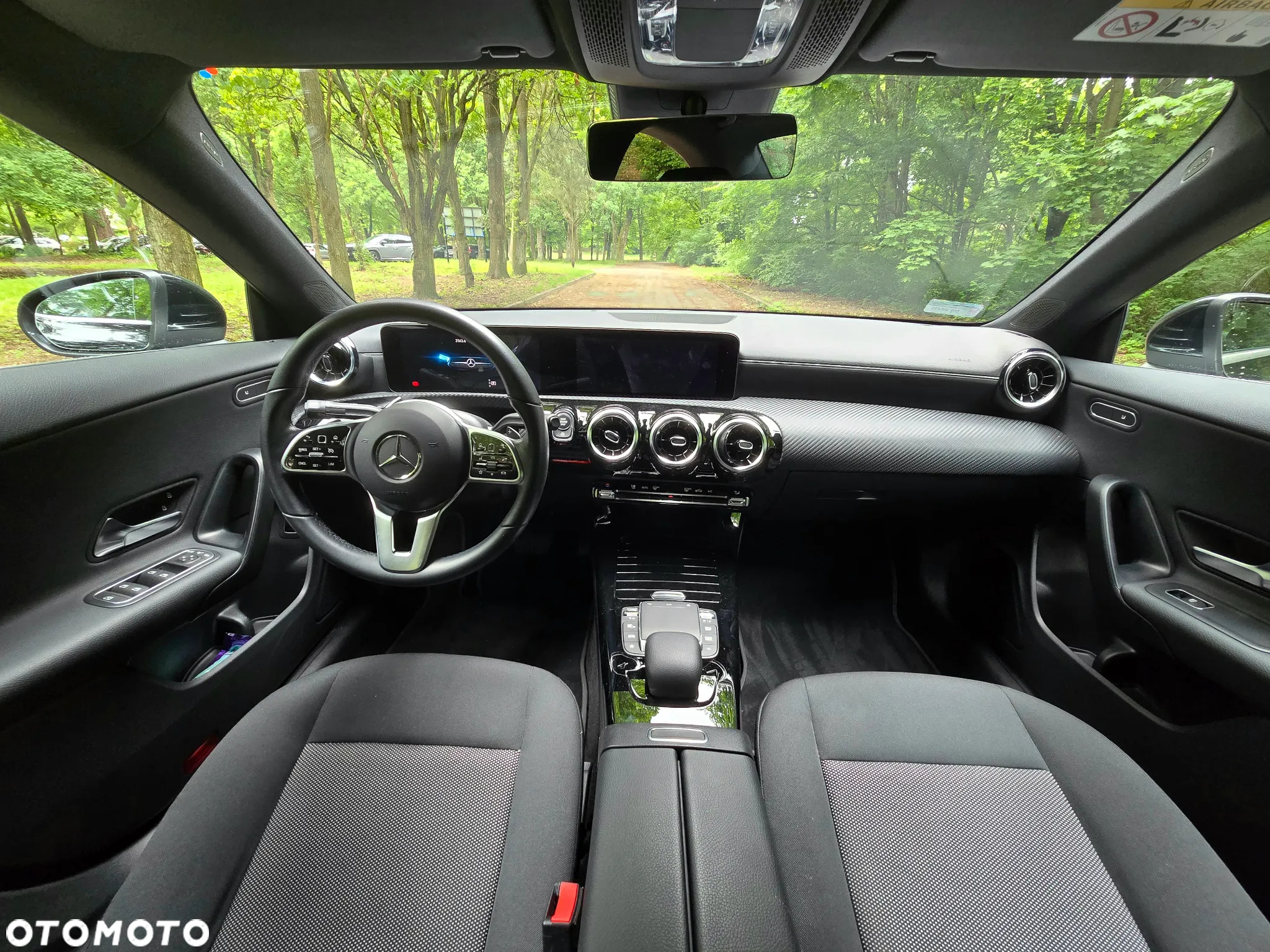 Mercedes-Benz CLA 180 7G-DCT - 9