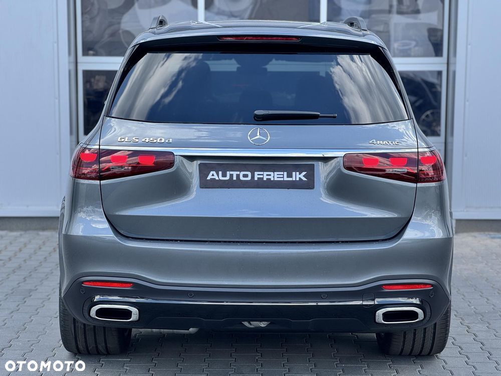 Mercedes-Benz GLS - 10