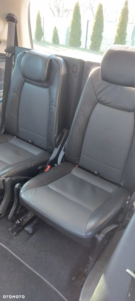 Ford Galaxy 2.2 TDCi Ghia - 27