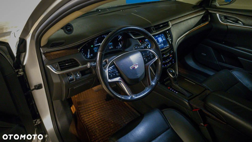 Cadillac XTS - 20