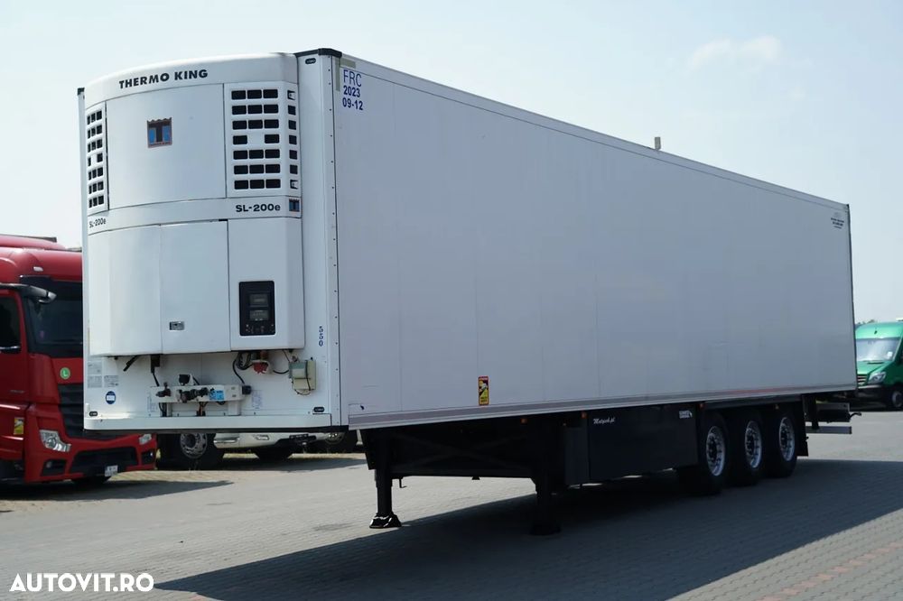 Schmitz Cargobull / CHŁODNIA / THERMO KING SL- 200 E / OŚ PODNOSZONA / KOSZ NA PALETY - 2