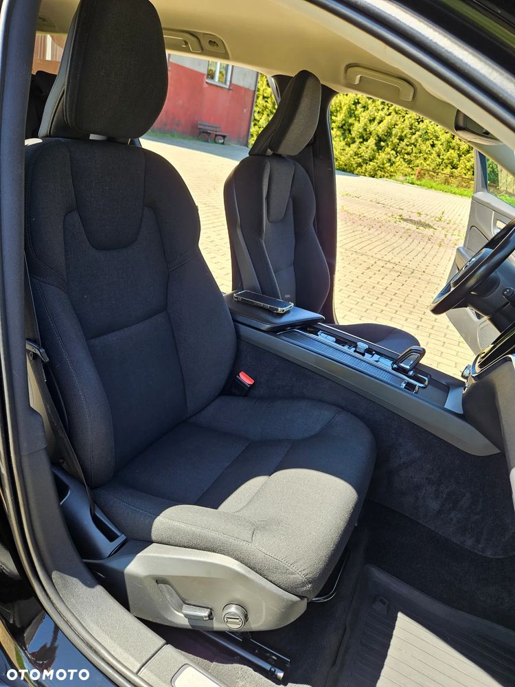 Volvo V60 D4 Momentum Pro - 30