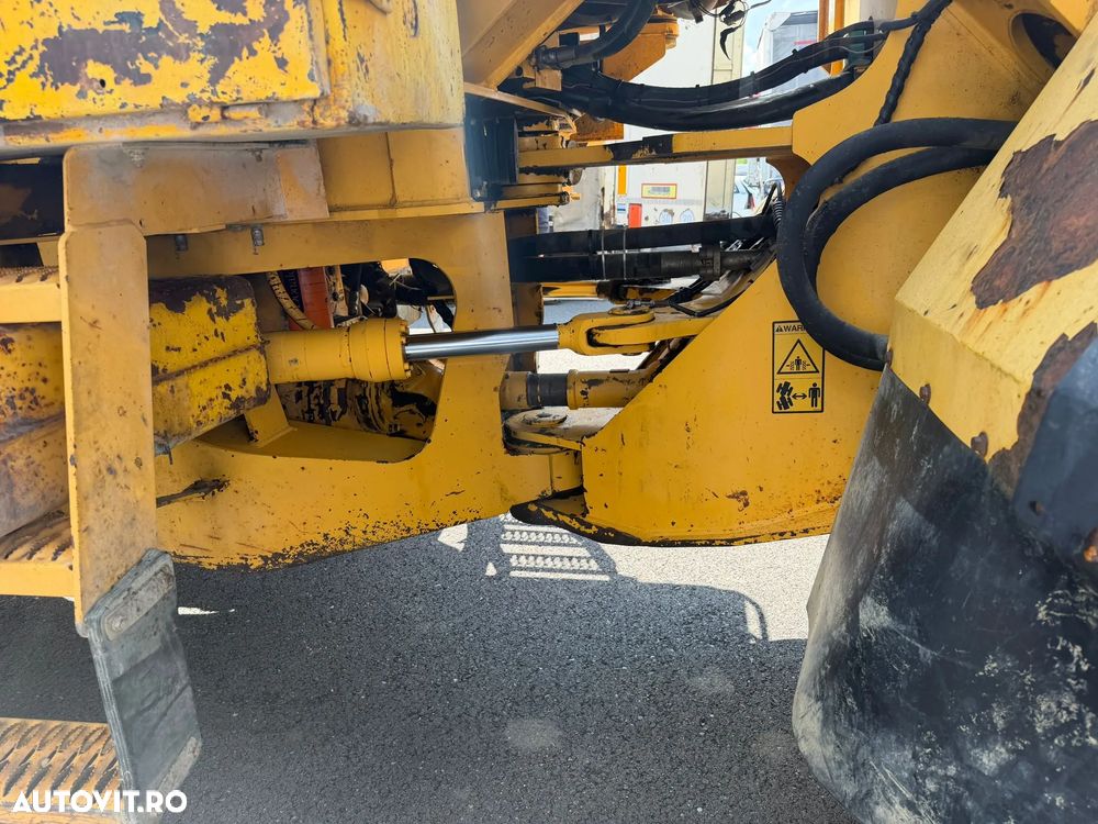 Volvo Volvo L120C - 12