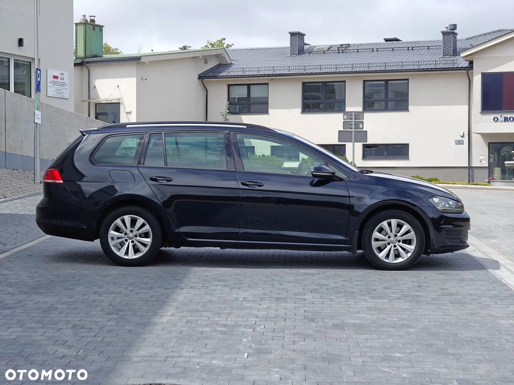 Volkswagen Golf 1.6 TDI BlueMotion Trendline - 4