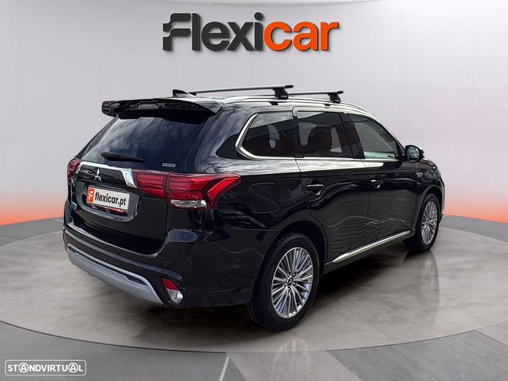 Mitsubishi Outlander 2.4 Intense - 8