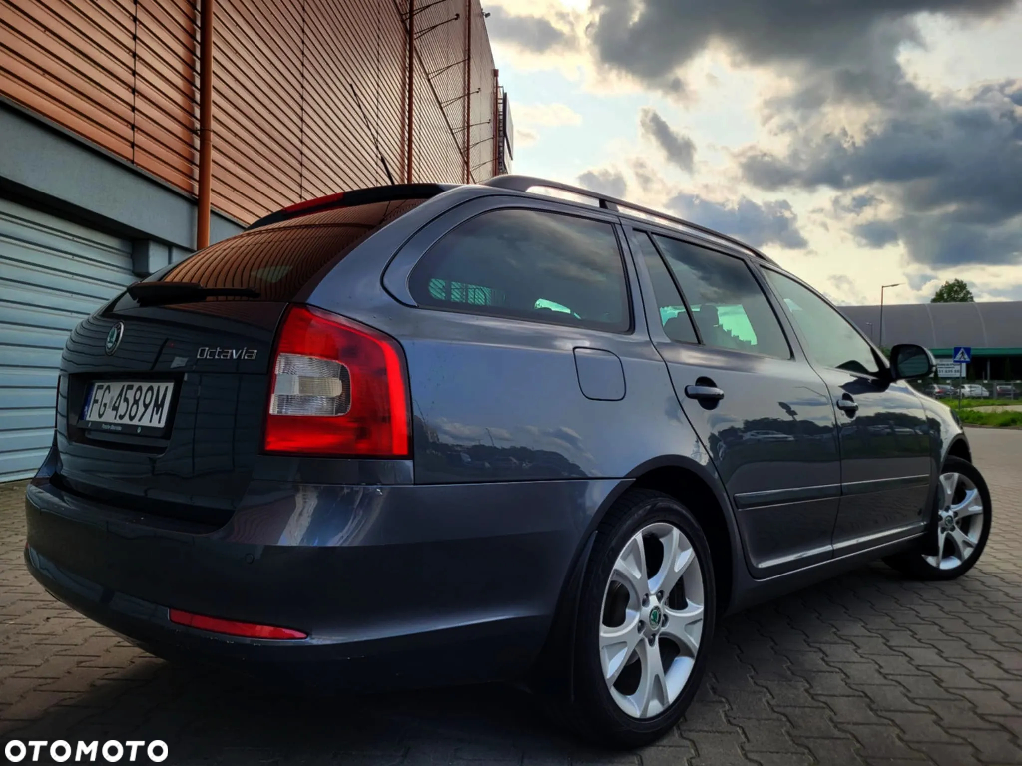 Skoda Octavia 1.8 TSI DSG Elegance - 5