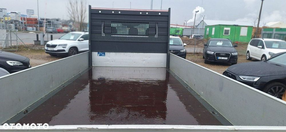 Mercedes-Benz Sprinter - 8