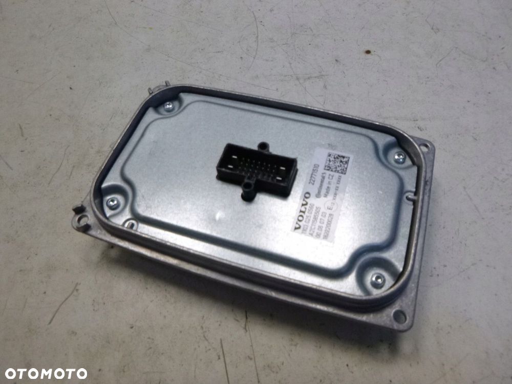 VOLVO PRZETWORNICA MODUŁ ŚWIATEŁ 22771510 - 2