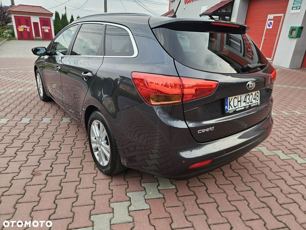 Kia Ceed 1.6 CRDi SCR L Business Line Plus - 6