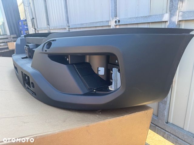 Zderzak przód Iveco Daily 2025- - 5