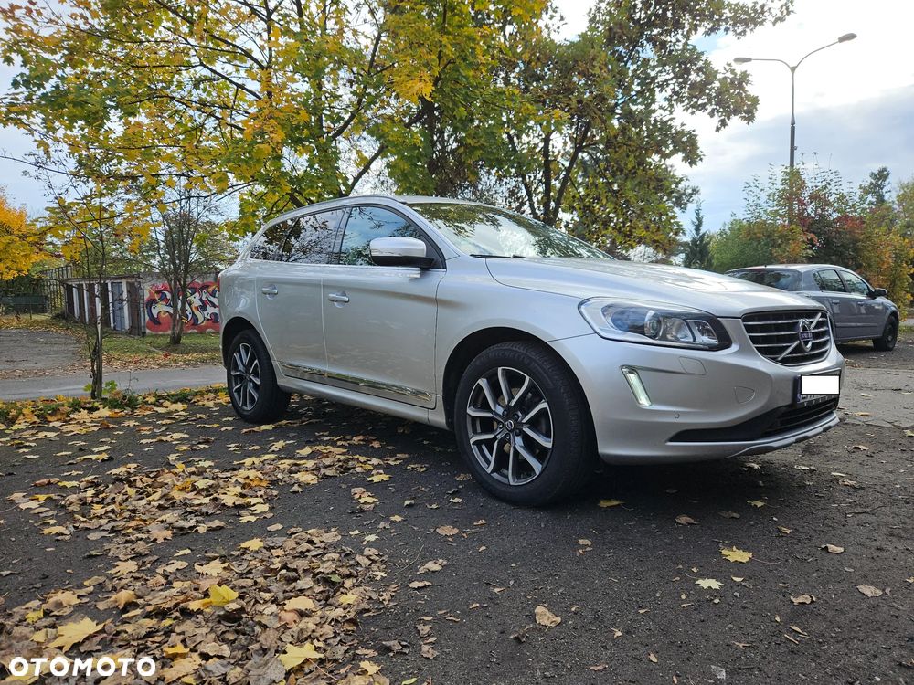 Volvo XC 60 D5 AWD Summum - 4