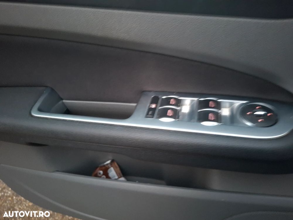 Ford Focus 1.6 16V Titanium - 4