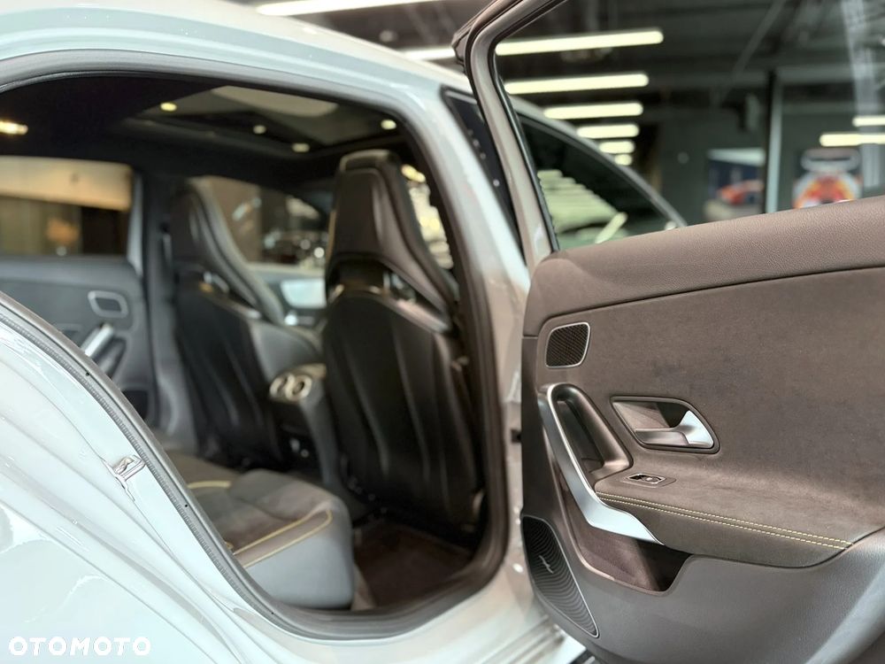 Mercedes-Benz Klasa A 45 S AMG 4-Matic 8G-DCT - 30