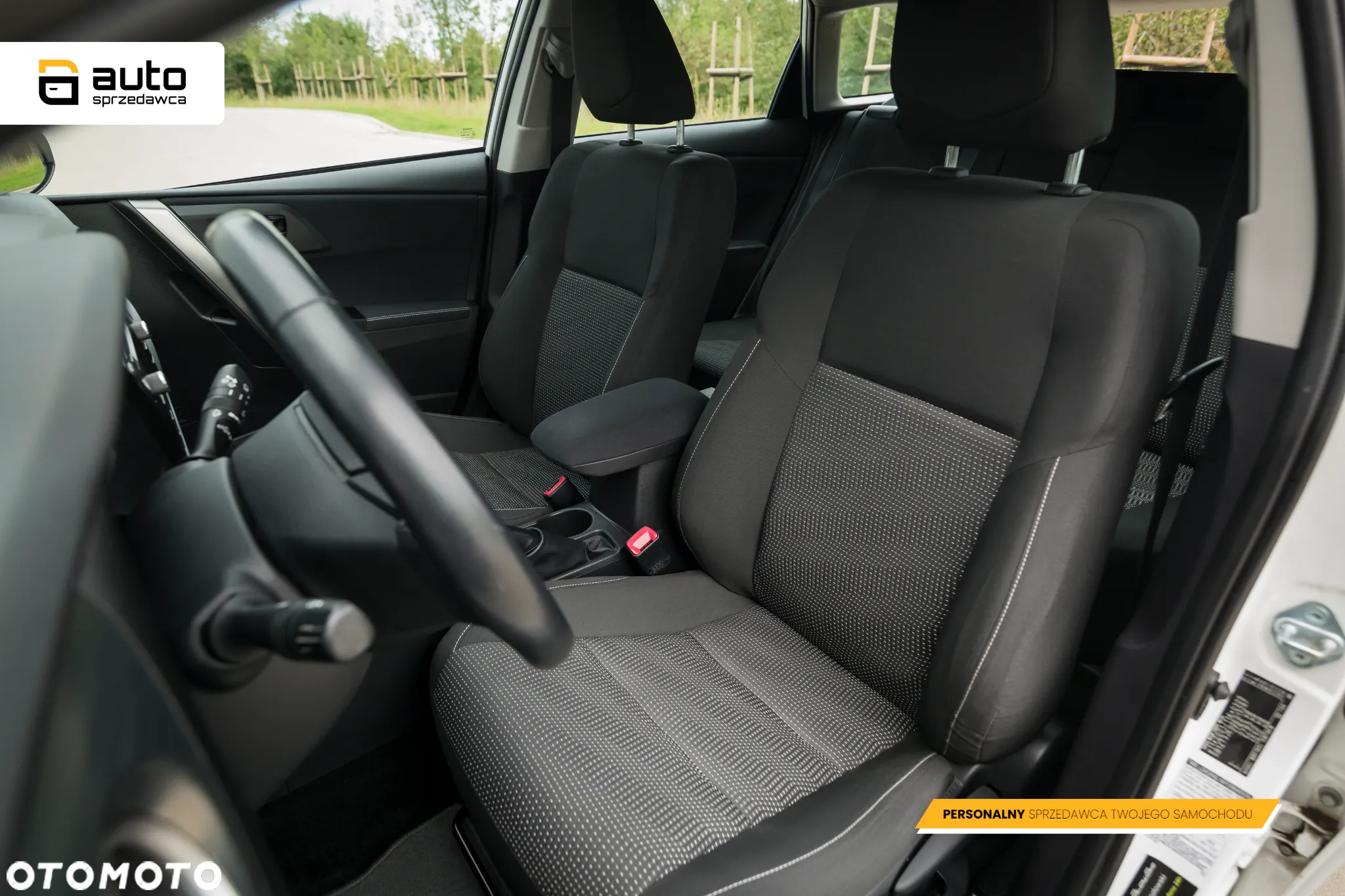 Toyota Auris 1.33 VVT-i Premium Comfort - 17