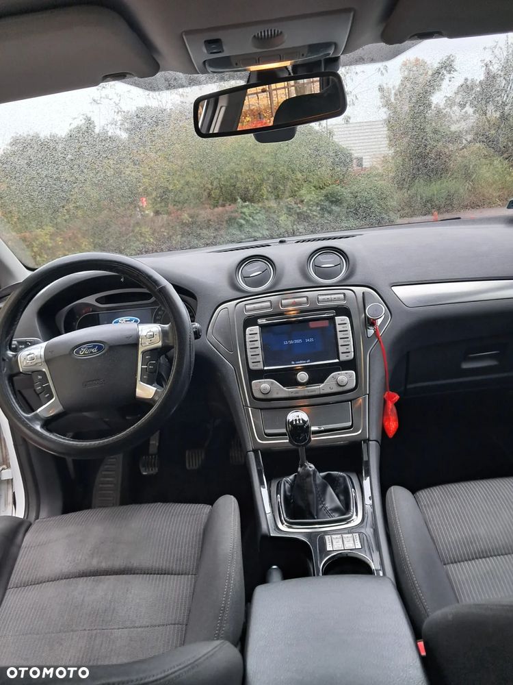 Ford Mondeo 2.0 Titanium - 23