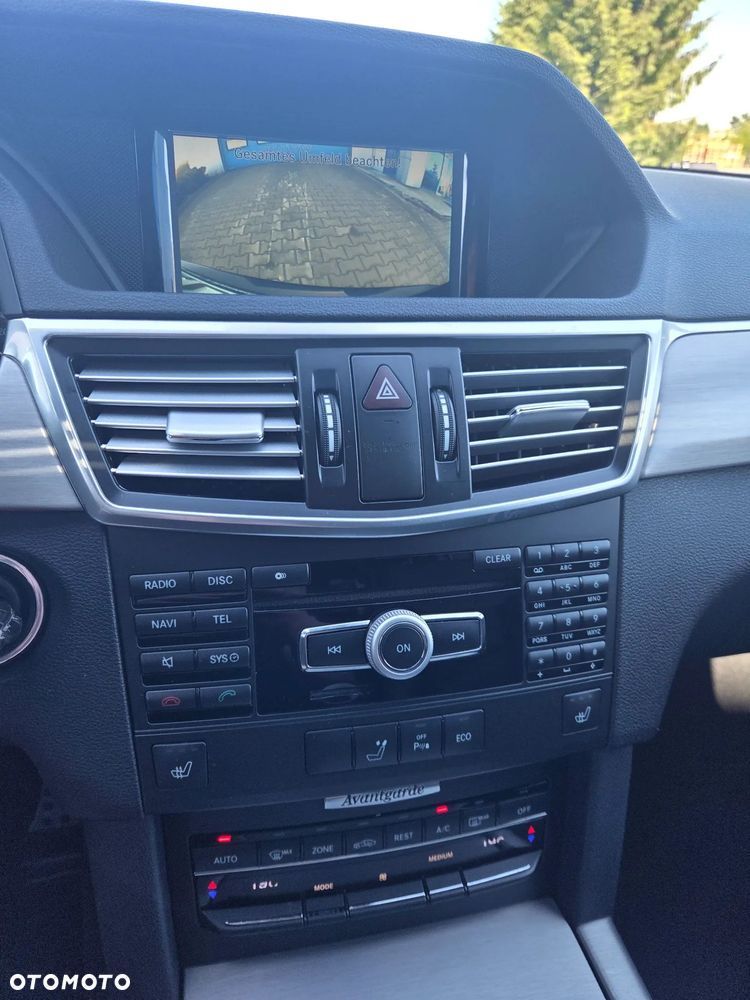Mercedes-Benz Klasa E 250 BlueEFFICIENCY 7G-TRONIC Avantgarde - 11