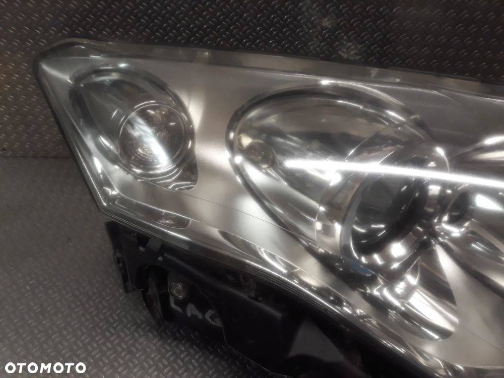 LAMPA PRAWY PRZÓD RENAULT LAGUNA III VALEO  260100033R - 2