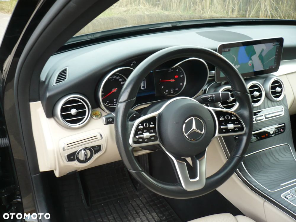 Mercedes-Benz Klasa C 220 d 4MATIC 9G-TRONIC - 6