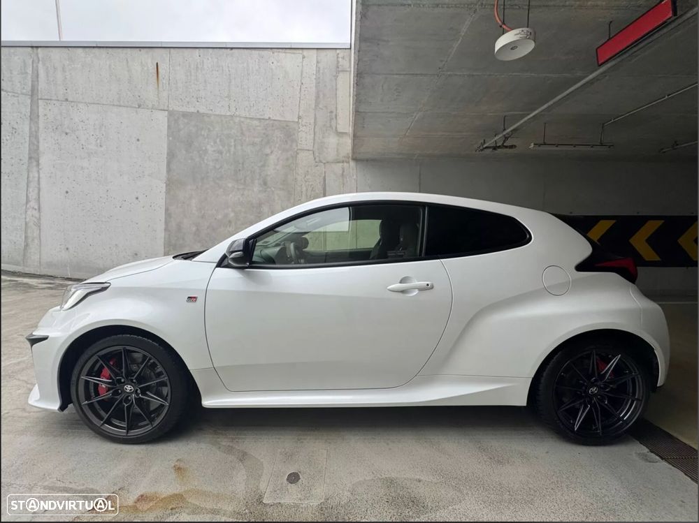 Toyota GR Yaris c/ High-Performance-Pack - 8