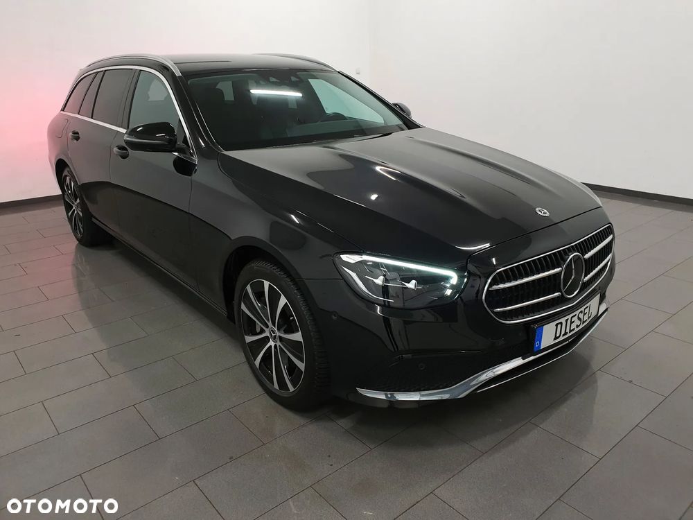 Mercedes-Benz Klasa E 300 de 4Matic 9G-TRONIC AMG Line - 3