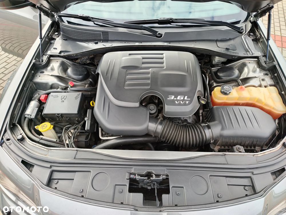 Lancia Thema 3.6 Executive - 16