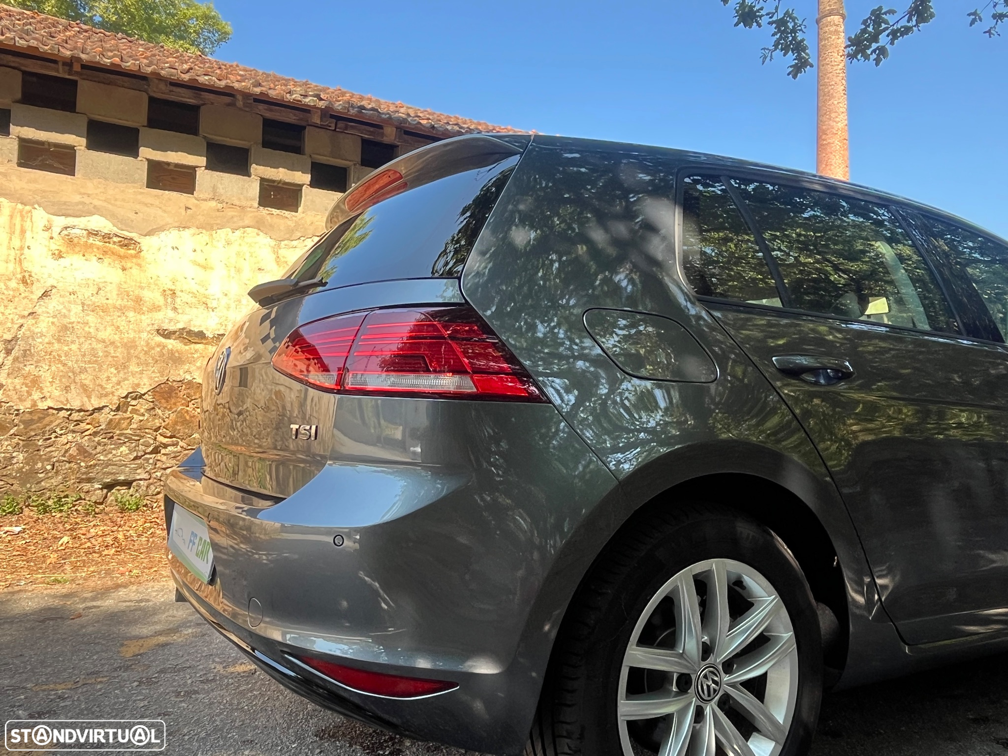 VW Golf 1.0 TSI Confortline - 17