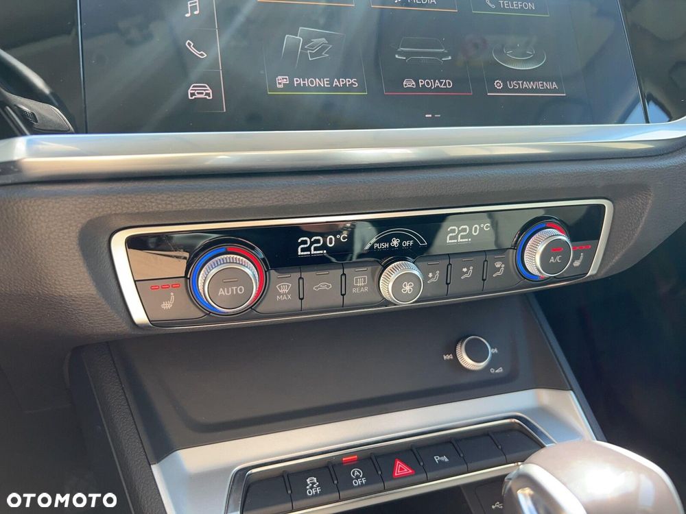 Audi Q3 - 18