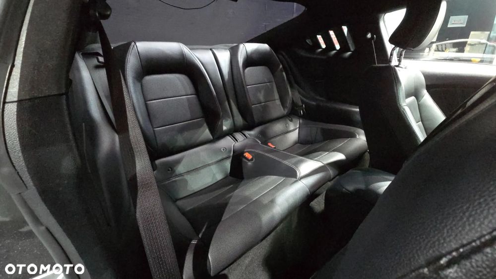 Ford Mustang - 14