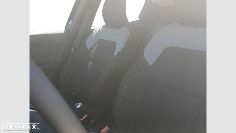 Renault Clio 1.0 TCe Evolution Bi-Fuel - 13
