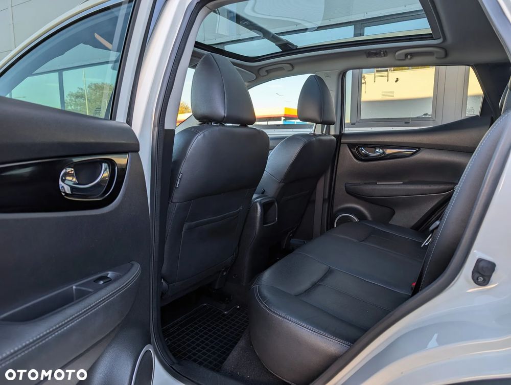 Nissan Qashqai 1.5 dCi Tekna - 22