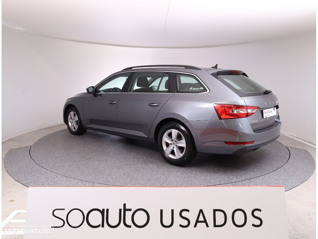 Skoda Superb Break - 8