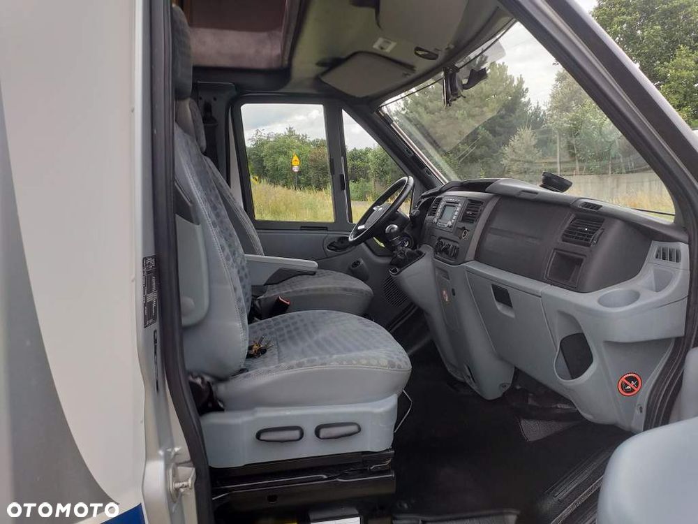 Ford CHAUSSON Flash 04 - 10