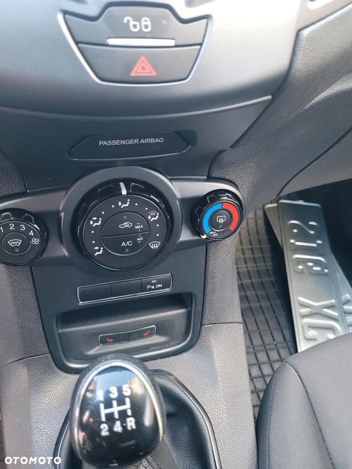 Ford Fiesta 1.25 Titanium X - 14