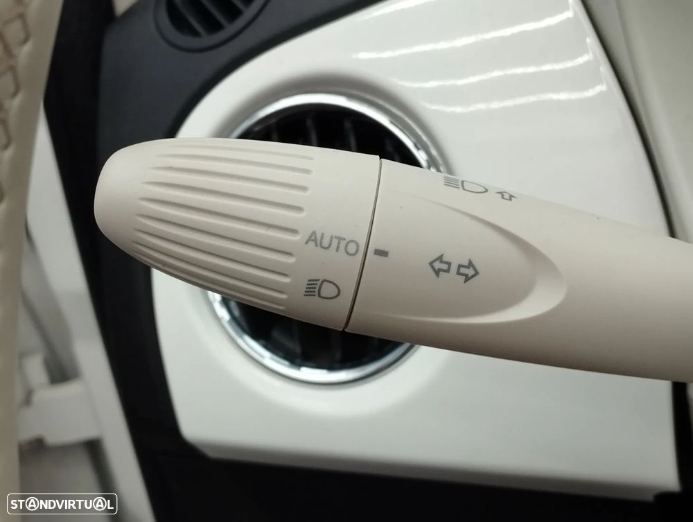 Fiat 500C 1.0 Hybrid Lounge - 26