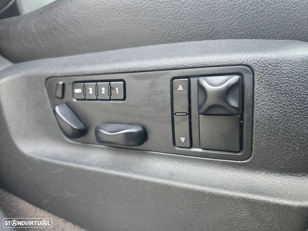 Porsche Cayenne Turbo - 19