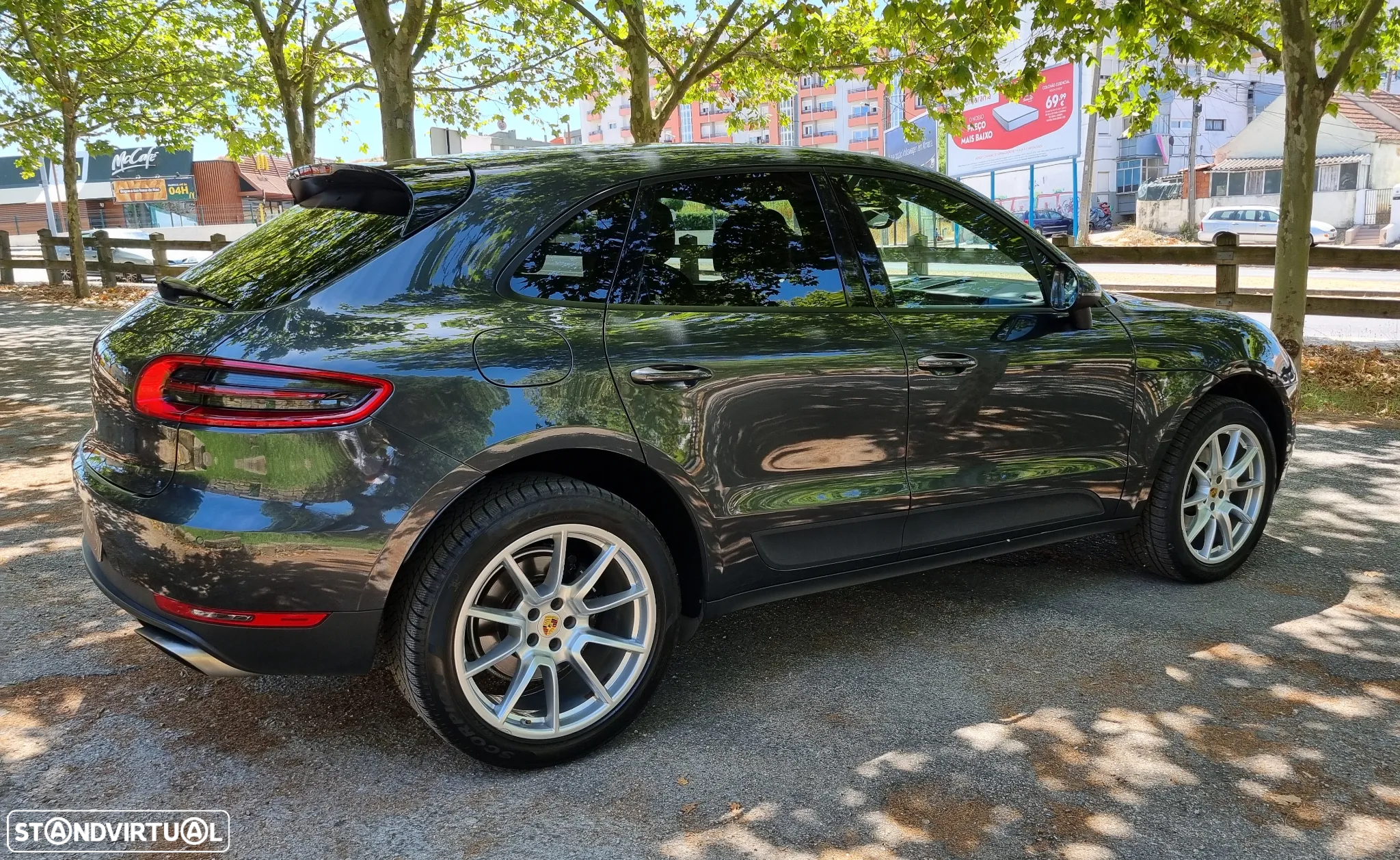 Porsche Macan Standard - 12