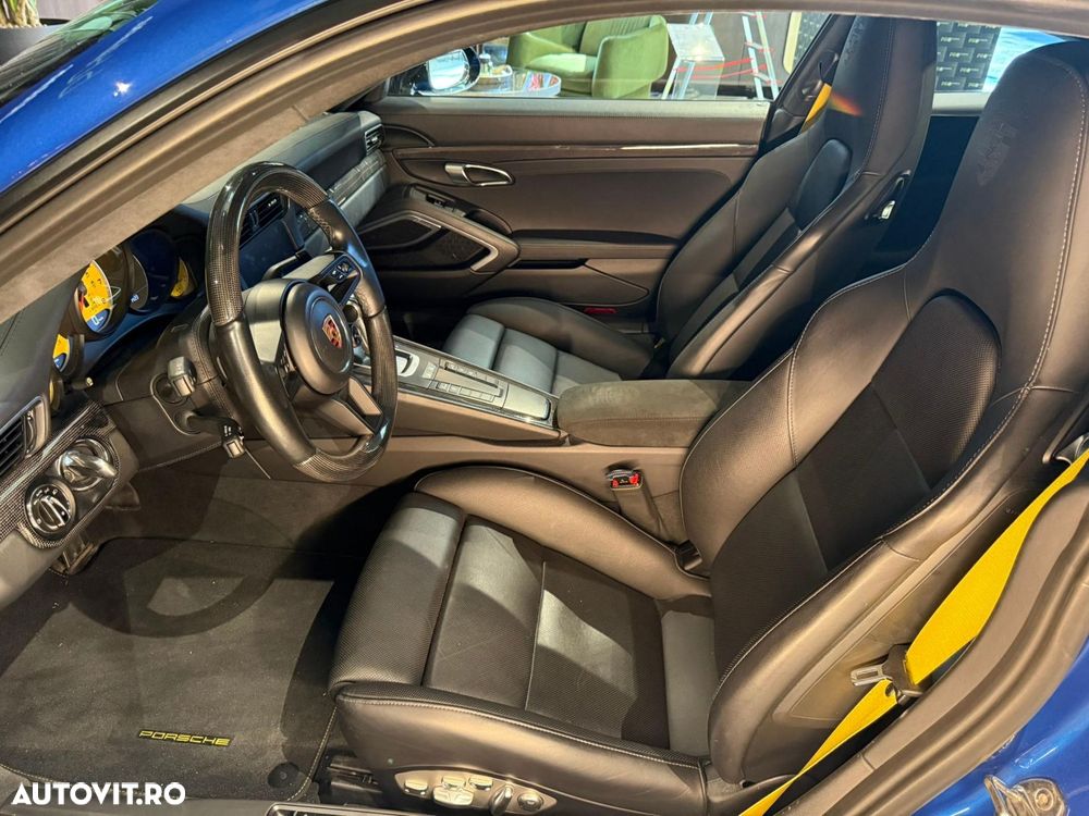 Porsche 911-TURBO-S - 16