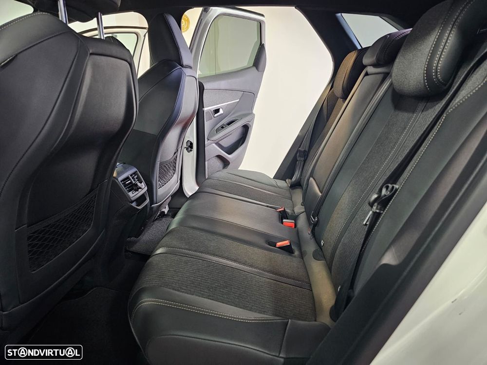 Peugeot 3008 1.5 BlueHDi GT Line EAT8 - 14