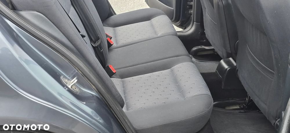 Skoda Octavia 1.6 Active - 19