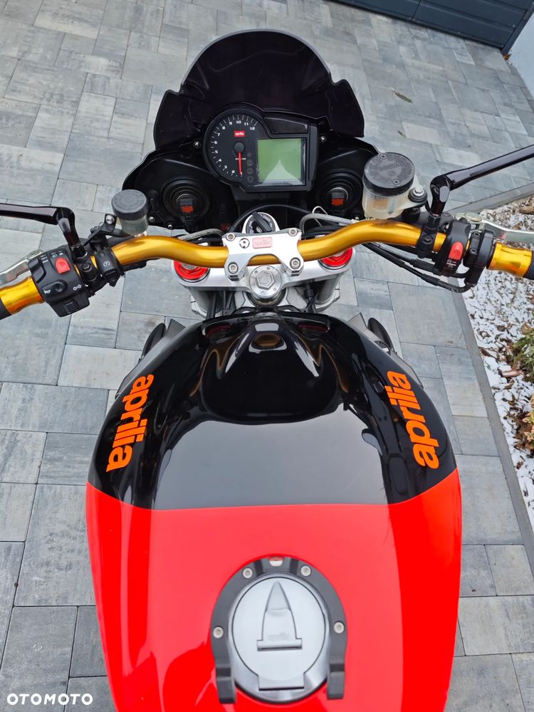Aprilia RSV - 9